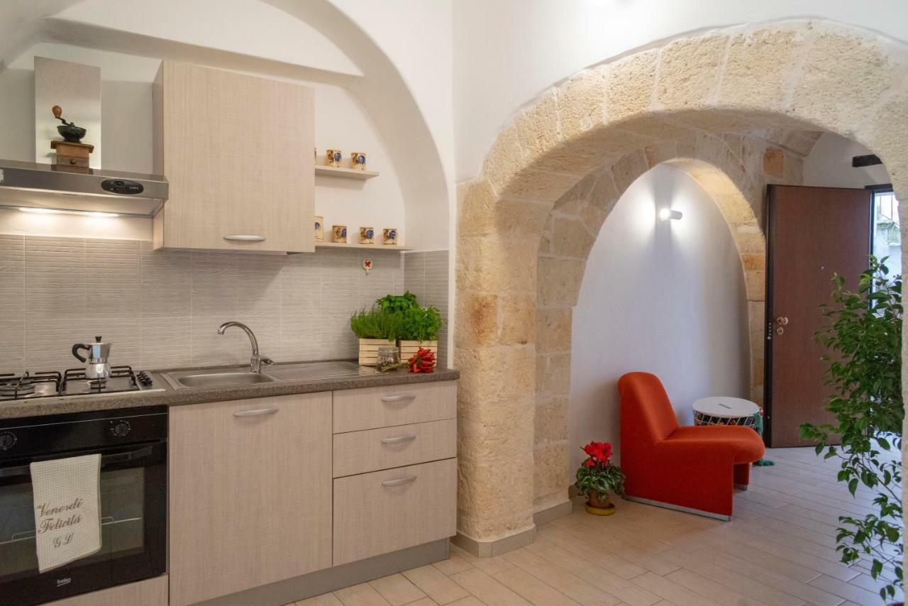 La Casetta Vico San Leonardo Monopoli Εξωτερικό φωτογραφία